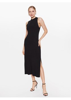 IVY OAK Sukienka dzianinowa Klaudia IO1123S3119 Czarny Slim Fit ze sklepu MODIVO w kategorii Sukienki - zdjęcie 181065738