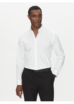 HUGO Koszula Koey 50539766 Biały Slim Fit ze sklepu MODIVO w kategorii T-shirty męskie - zdjęcie 181066327