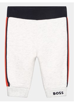 Boss Spodnie dresowe J94348 Szary Regular Fit ze sklepu MODIVO w kategorii Spodnie i półśpiochy - zdjęcie 181066695