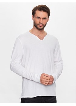Zadig&Voltaire Longsleeve Monastir Guitare JMTN00227 Biały Regular Fit ze sklepu MODIVO w kategorii T-shirty męskie - zdjęcie 181068027