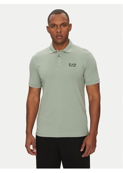 EA7 Emporio Armani Polo 8NPF14 PJVQZ U9024 Zielony Regular Fit ze sklepu MODIVO w kategorii T-shirty męskie - zdjęcie 181068768