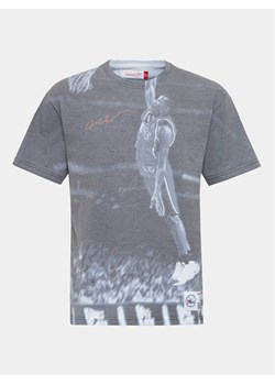 Mitchell & Ness T-Shirt TCRW3401 Szary Regular Fit ze sklepu MODIVO w kategorii T-shirty męskie - zdjęcie 181071965