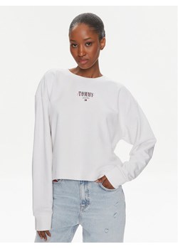 Tommy Jeans Bluza Essential Logo DW0DW17796 Biały Relaxed Fit ze sklepu MODIVO w kategorii Bluzy damskie - zdjęcie 181071966