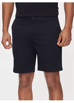 Tommy Hilfiger Szorty materiałowe Brooklyn MW0MW23563 Granatowy Relaxed Fit ze sklepu MODIVO w kategorii Spodenki męskie - zdjęcie 181072017