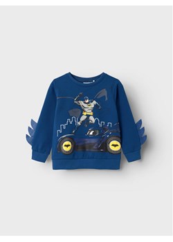 NAME IT Bluza BATMAN Jacobo 13225934 Niebieski Regular Fit ze sklepu MODIVO w kategorii Bluzy chłopięce - zdjęcie 181072189
