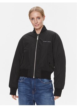 Tommy Jeans Kurtka bomber Classics DW0DW17240 Czarny Regular Fit ze sklepu MODIVO w kategorii Kurtki damskie - zdjęcie 181073575