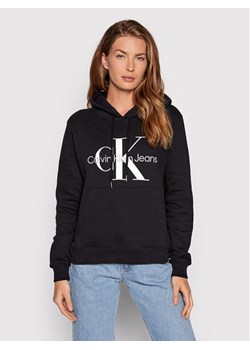 Calvin Klein Jeans Bluza J20J219141 Czarny Regular Fit ze sklepu MODIVO w kategorii Bluzy damskie - zdjęcie 181073948