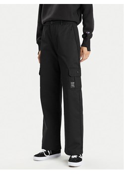 Champion Spodnie dresowe 117201 Czarny Relaxed Fit ze sklepu MODIVO w kategorii Spodnie damskie - zdjęcie 181074577