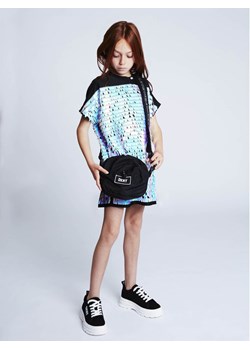 DKNY Sukienka elegancka D32874 S Kolorowy Regular Fit ze sklepu MODIVO w kategorii Sukienki dziewczęce - zdjęcie 181075395