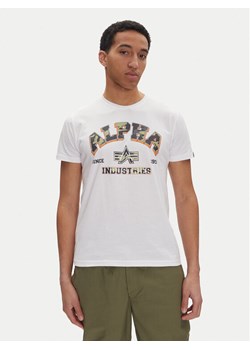 Alpha Industries T-Shirt Small Logo 146511 Biały Regular Fit ze sklepu MODIVO w kategorii T-shirty męskie - zdjęcie 181075736