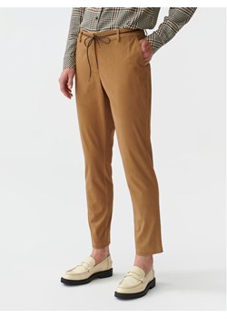 Tatuum Spodnie materiałowe Amiso T2319.142 Brązowy Slim Fit ze sklepu MODIVO w kategorii Spodnie damskie - zdjęcie 181076075