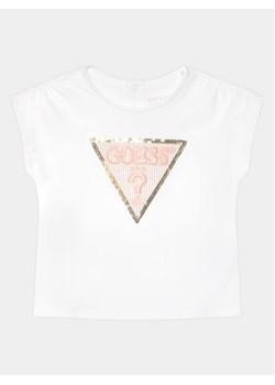 Guess T-Shirt K4GI11 K6YW4 Biały Regular Fit ze sklepu MODIVO w kategorii Bluzki dziewczęce - zdjęcie 181076457