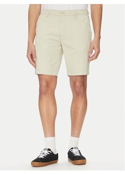 Levi's® Szorty materiałowe XX 17202-0081 Khaki Regular Fit ze sklepu MODIVO w kategorii Spodenki męskie - zdjęcie 181076966