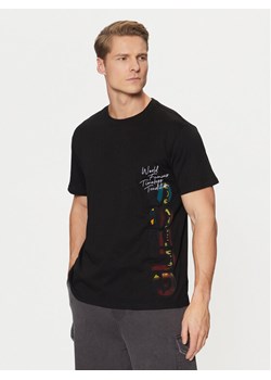Guess T-Shirt M5RI01 KCHA1 Czarny Regular Fit ze sklepu MODIVO w kategorii T-shirty męskie - zdjęcie 181078017