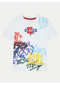 Guess T-Shirt N5RI11 K8HM4 Kolorowy Classic Fit ze sklepu MODIVO w kategorii T-shirty chłopięce - zdjęcie 181078348