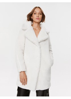 Guess Futro W3BL67 WF8R2 Écru Regular Fit ze sklepu MODIVO w kategorii Płaszcze damskie - zdjęcie 181080257