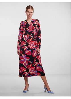 YAS Sukienka codzienna Pella 26030740 Kolorowy Regular Fit ze sklepu MODIVO w kategorii Sukienki - zdjęcie 181080356