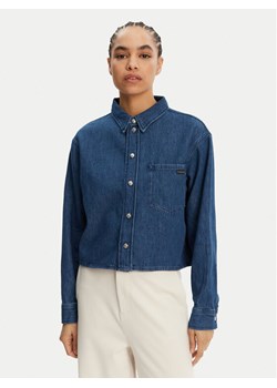 Calvin Klein Jeans Koszula jeansowa J20J225518 Granatowy Relaxed Fit ze sklepu MODIVO w kategorii Koszule damskie - zdjęcie 181081088