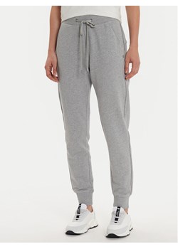 United Colors Of Benetton Spodnie dresowe 3J68DF010 Szary Regular Fit ze sklepu MODIVO w kategorii Spodnie damskie - zdjęcie 181081166