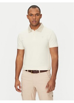 Guess Polo M5GP66 J1314 Écru Regular Fit ze sklepu MODIVO w kategorii T-shirty męskie - zdjęcie 181083557