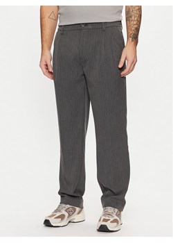 Jack&Jones Spodnie materiałowe Karl 12267059 Szary Loose Fit - id: 0000304800375 - marki Jack & Jones - 181084197 Jack&Jones Spodnie materiałowe Karl 12267059 Szary Loose Fit ze sklepu MODIVO w kategorii Spodnie męskie - zdjęcie 181084197