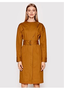 Victoria Victoria Beckham Sukienka codzienna 1122WDR003327C Brązowy Regular Fit ze sklepu MODIVO w kategorii Sukienki - zdjęcie 181084336