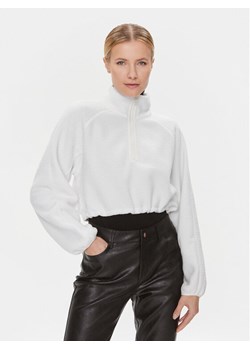 Calvin Klein Performance Polar 00GWF3W327 Biały Relaxed Fit ze sklepu MODIVO w kategorii Bluzy damskie - zdjęcie 181084629