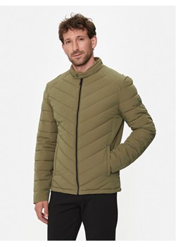 Guess Kurtka puchowa M4YL05 WG9O2 Zielony Regular Fit ze sklepu MODIVO w kategorii Kurtki męskie - zdjęcie 181086146