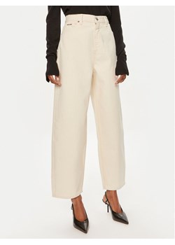 Calvin Klein Jeansy K20K207270 Écru Wide Leg ze sklepu MODIVO w kategorii Jeansy damskie - zdjęcie 181086278