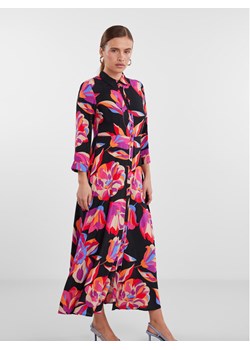 YAS Sukienka koszulowa 26030726 Kolorowy Regular Fit ze sklepu MODIVO w kategorii Sukienki - zdjęcie 181087608