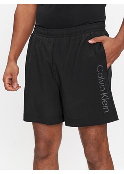 Calvin Klein Performance Szorty sportowe 00GMS4S839 Czarny Regular Fit ze sklepu MODIVO w kategorii Spodenki męskie - zdjęcie 181087705