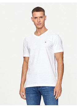 Gant T-Shirt Shield 2003186 Biały Slim Fit ze sklepu MODIVO w kategorii T-shirty męskie - zdjęcie 181087768