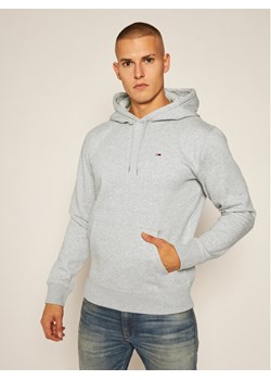 Tommy Jeans Bluza Regular Fleece DM0DM09593 Szary Regular Fit ze sklepu MODIVO w kategorii Bluzy męskie - zdjęcie 181088665