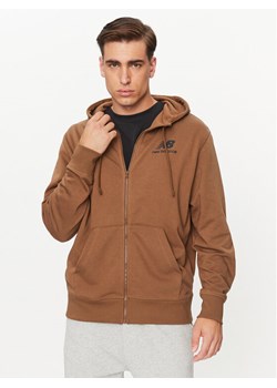 New Balance Bluza Essentials Stacked Logo French Terry Jacket MJ31536 Brązowy Regular Fit ze sklepu MODIVO w kategorii Bluzy męskie - zdjęcie 181089326