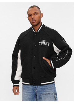 Tommy Jeans Kurtka przejściowa Tjm Wool Varsity Bomber DM0DM17884 Czarny Regular Fit ze sklepu MODIVO w kategorii Bluzy męskie - zdjęcie 181089896