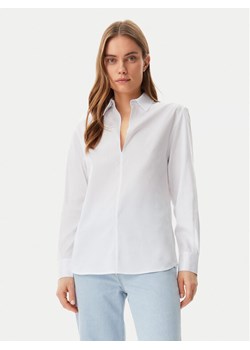 Calvin Klein Koszula K20K208378 Biały Regular Fit ze sklepu MODIVO w kategorii Koszule damskie - zdjęcie 181090697