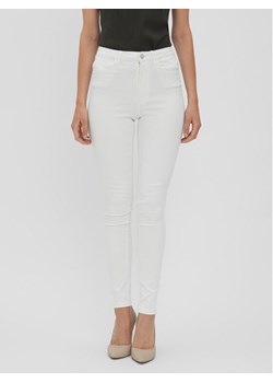 Vero Moda Jeansy Sophia 10262685 Biały Skinny Fit ze sklepu MODIVO w kategorii Jeansy damskie - zdjęcie 181090807