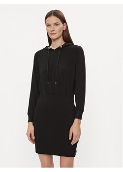 DKNY Sport Sukienka dzianinowa DP3D4832 Czarny Relaxed Fit ze sklepu MODIVO w kategorii Sukienki - zdjęcie 181091147