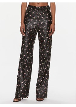 ROTATE Spodnie z imitacji skóry Printed Straight Pants 1120042890 Czarny Regular Fit ze sklepu MODIVO w kategorii Spodnie damskie - zdjęcie 181091957