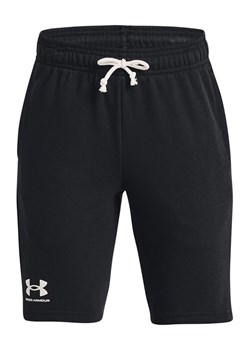 Under Armour Szorty sportowe UA RIVAL TERRY SHORT 1377255 Czarny Regular Fit ze sklepu MODIVO w kategorii Spodenki chłopięce - zdjęcie 181092076
