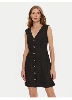Guess Sukienka koktajlowa Doris W4BK11 WGIF2 Czarny Slim Fit ze sklepu MODIVO w kategorii Sukienki - zdjęcie 181092445