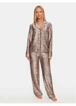 Guess Piżama O4BX06 WEFC2 Brązowy Regular Fit ze sklepu MODIVO w kategorii Piżamy damskie - zdjęcie 181093049