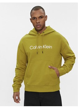 Calvin Klein Bluza Hero K10K111345 Zielony Regular Fit ze sklepu MODIVO w kategorii Bluzy męskie - zdjęcie 181093107