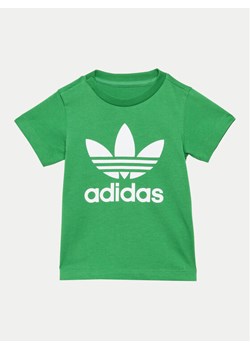 adidas T-Shirt Trefoil IY4028 Zielony Regular Fit ze sklepu MODIVO w kategorii T-shirty chłopięce - zdjęcie 181093316