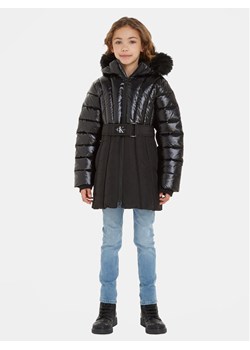 Calvin Klein Jeans Kurtka zimowa IG0IG02242 Czarny Regular Fit ze sklepu MODIVO w kategorii Kurtki dziewczęce - zdjęcie 181093809