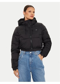 Tommy Jeans Kurtka zimowa DW0DW18313 Czarny Cropped Fit ze sklepu MODIVO w kategorii Kurtki damskie - zdjęcie 181094196