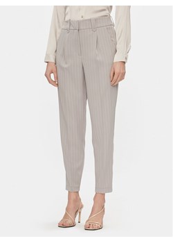 Vero Moda Chinosy Wendy 10301440 Szary Tapered Fit ze sklepu MODIVO w kategorii Spodnie damskie - zdjęcie 181094276