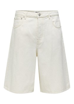 Only & Sons Szorty jeansowe Carl 22034145 Écru Balloon Fit ze sklepu MODIVO w kategorii Spodenki męskie - zdjęcie 181094355