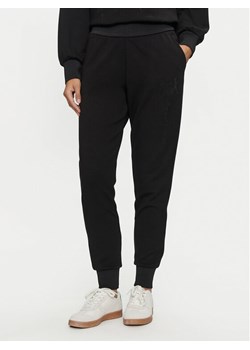 Armani Exchange Spodnie dresowe 6DYP84 YJEZZ 1200 Czarny Loose Fit ze sklepu MODIVO w kategorii Spodnie damskie - zdjęcie 181095308