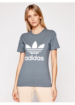 adidas T-Shirt adicolor Classics Trefoil GN2903 Szary Regular Fit ze sklepu MODIVO w kategorii Bluzki damskie - zdjęcie 181095535